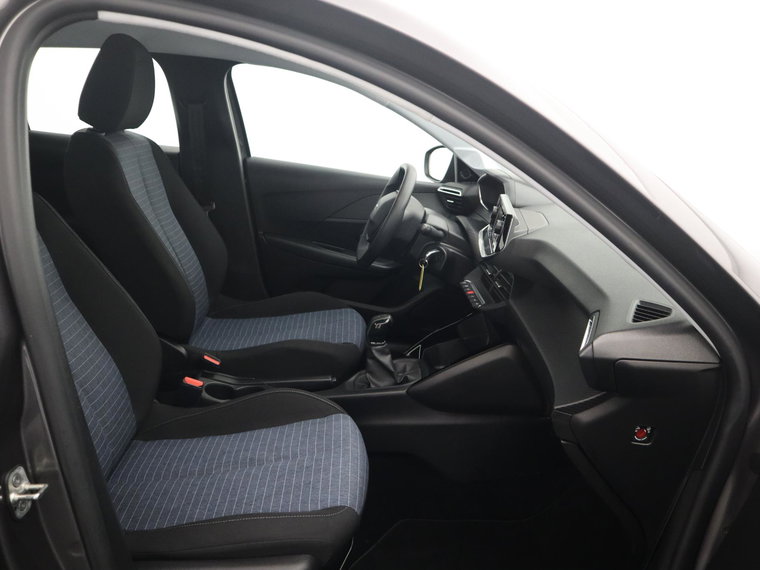 Vehicle Image 35