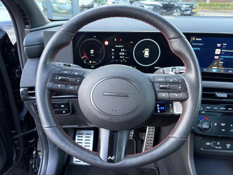 Vehicle Image 23