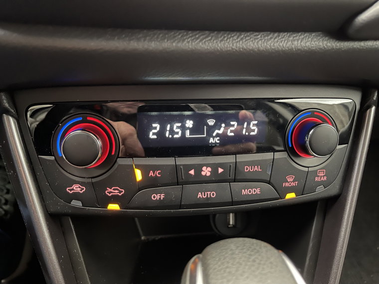 Vehicle Image 17