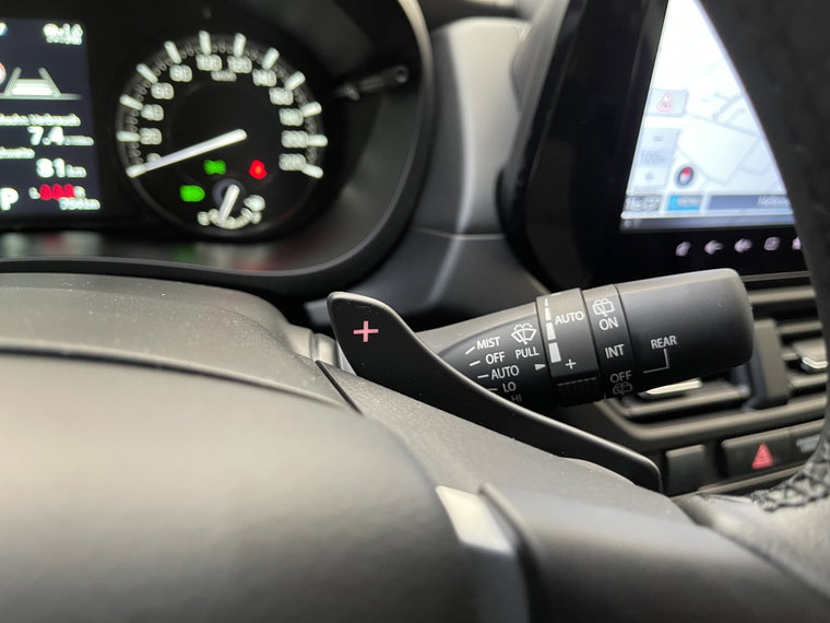 Vehicle Image 25