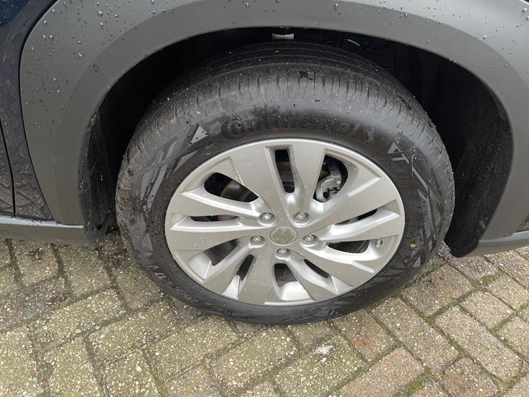 Vehicle Image 40