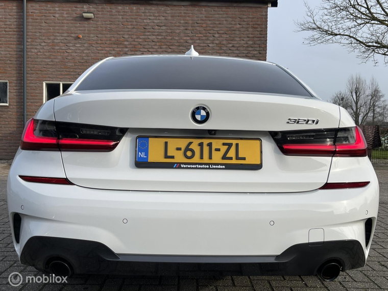 Vehicle Image 29