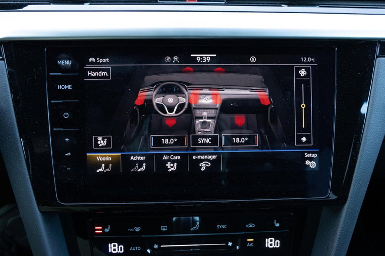 Vehicle Image 32