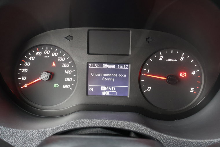 Vehicle Image 18