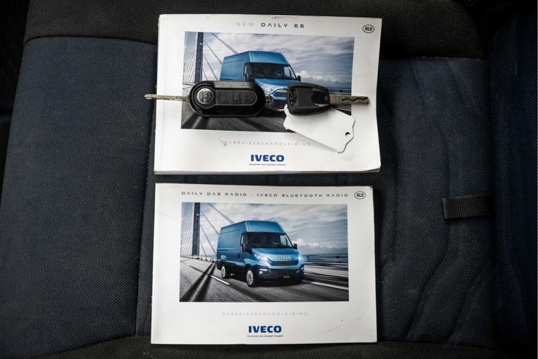 Vehicle Image 26