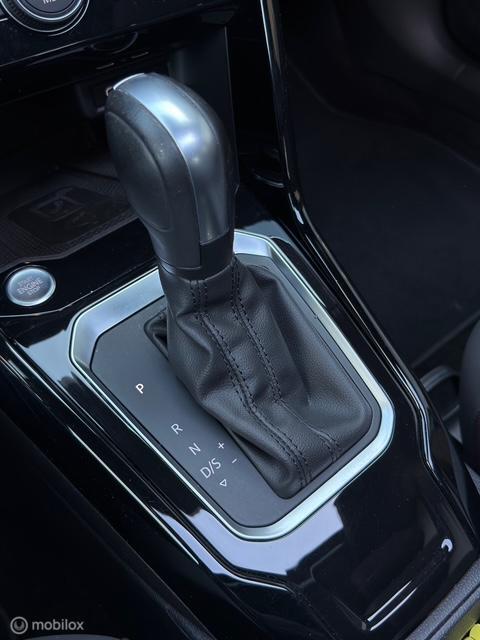 Vehicle Image 40