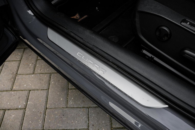 Vehicle Image 27