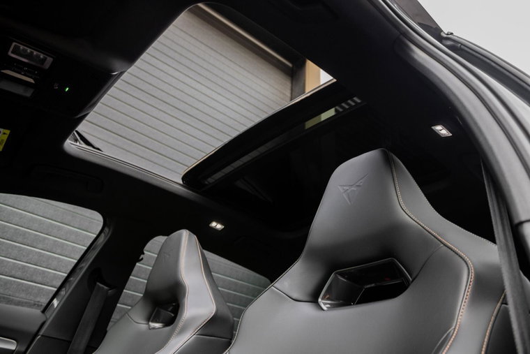 Vehicle Image 30
