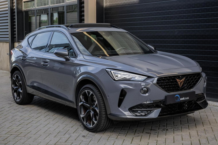 Vehicle Image 5