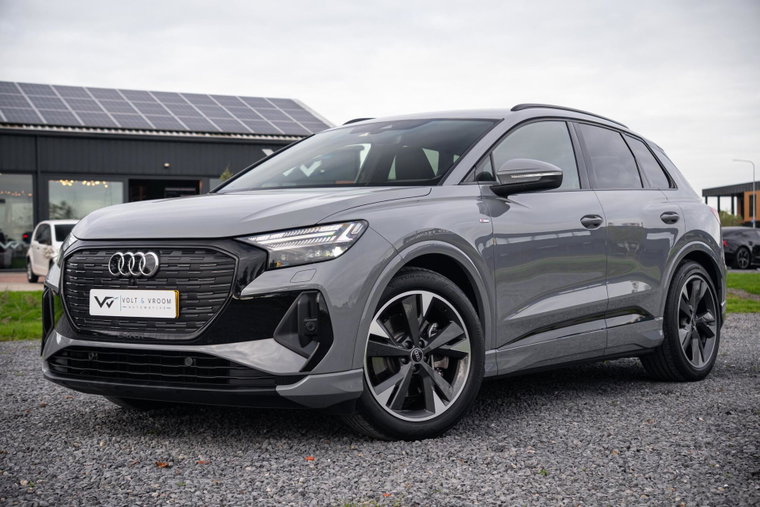 Vehicle Image 30