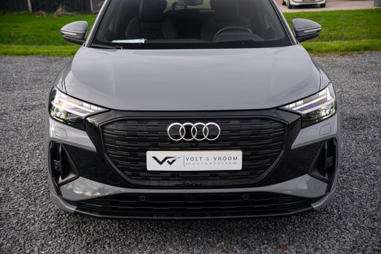 Vehicle Image 38