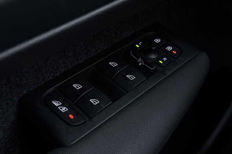 Vehicle Image 39