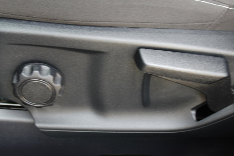 Vehicle Image 33