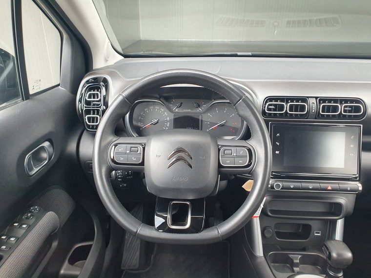 Vehicle Image 17