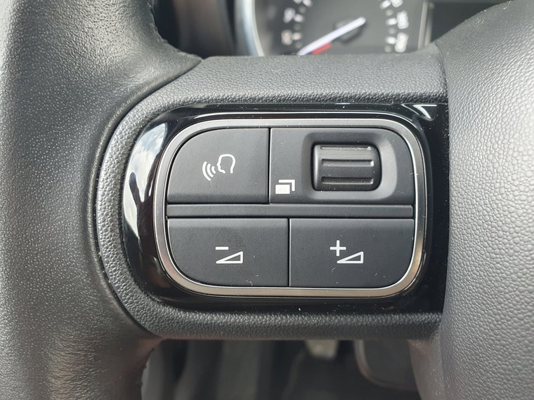 Vehicle Image 38