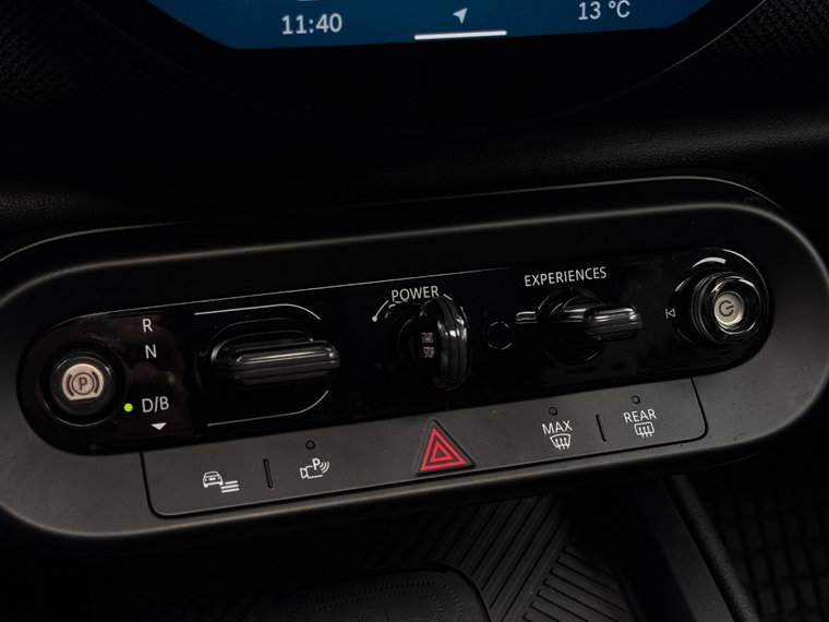 Vehicle Image 27