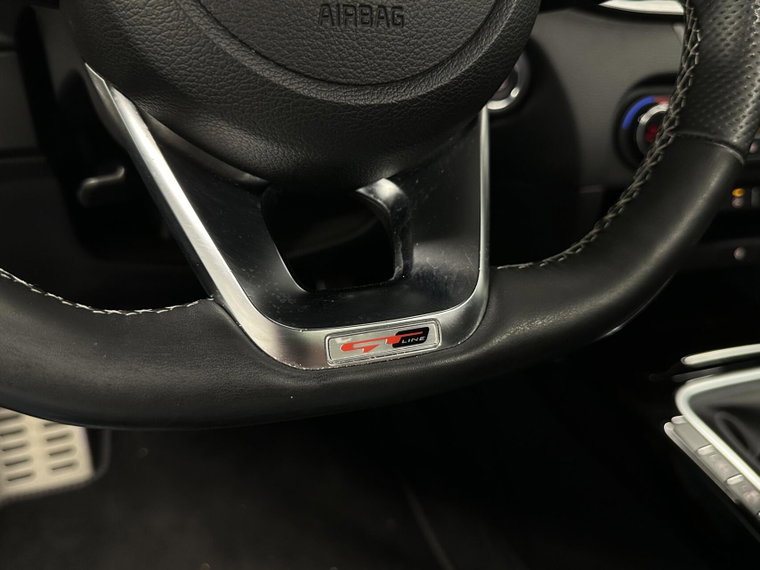 Vehicle Image 32