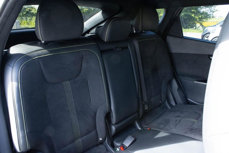 Vehicle Image 36