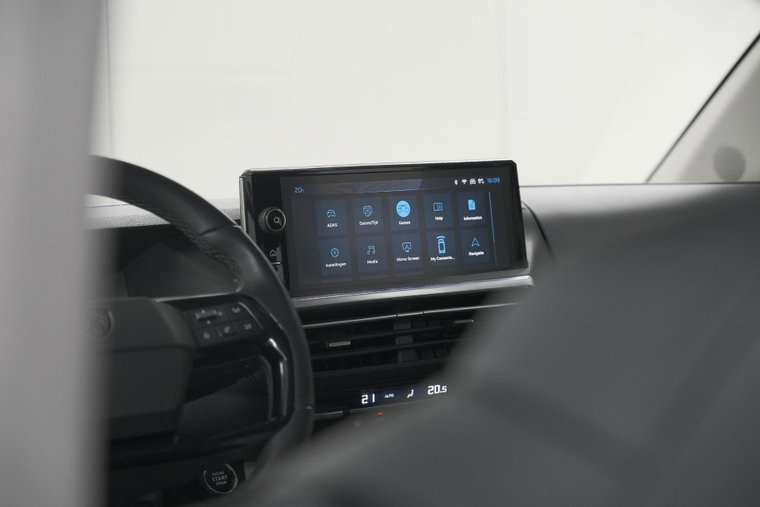 Vehicle Image 35