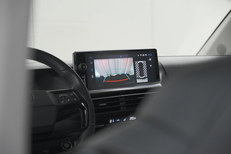 Vehicle Image 36