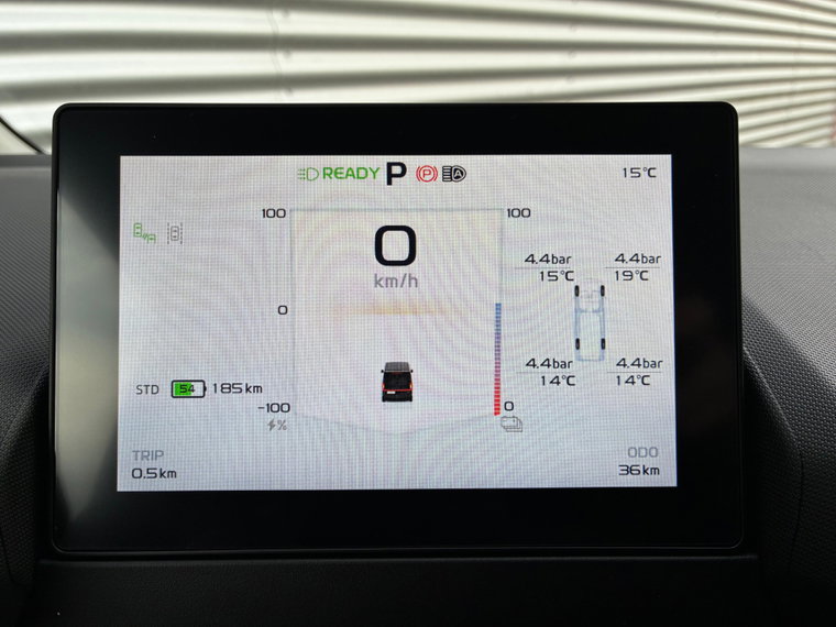 Vehicle Image 16