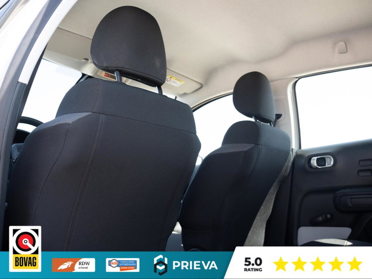Vehicle Image 38