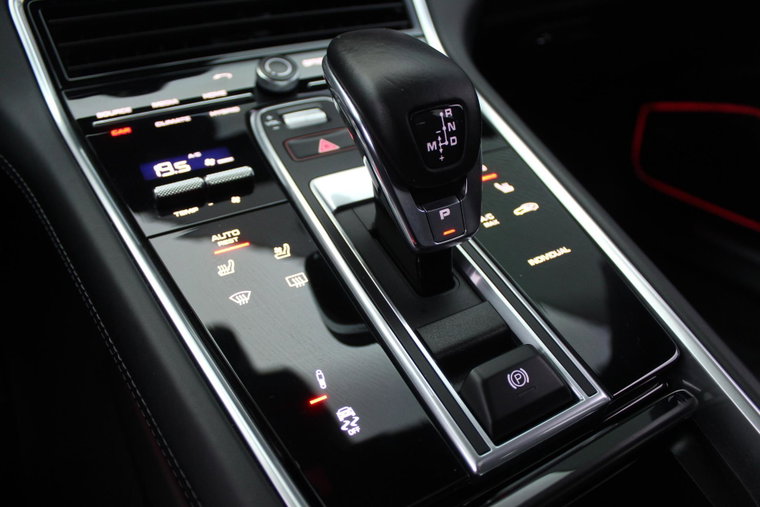 Vehicle Image 22