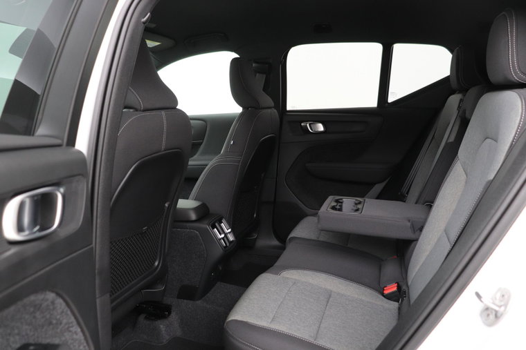 Vehicle Image 46
