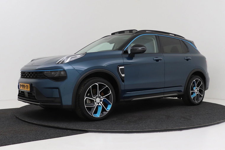 Vehicle Image 6