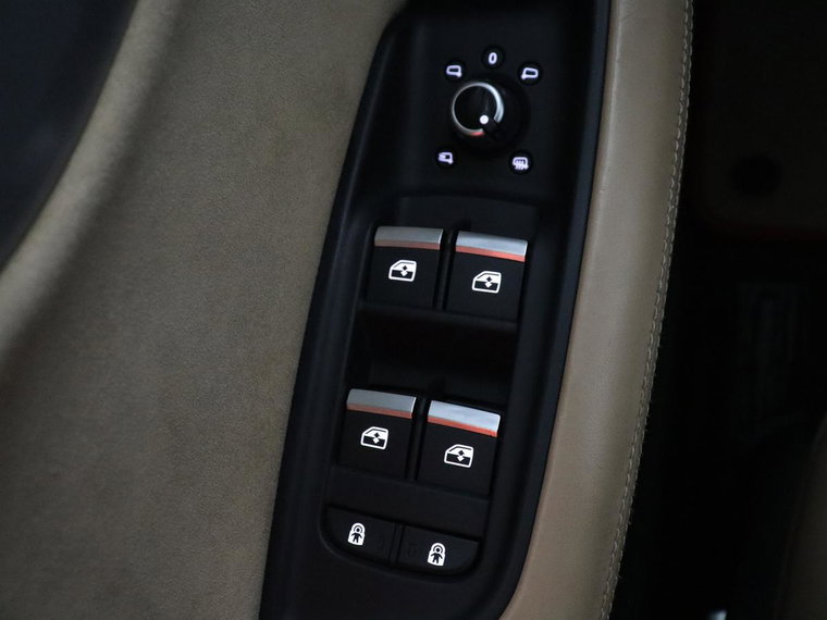 Vehicle Image 42