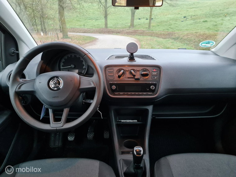 Vehicle Image 27