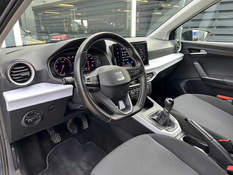 Vehicle Image 23