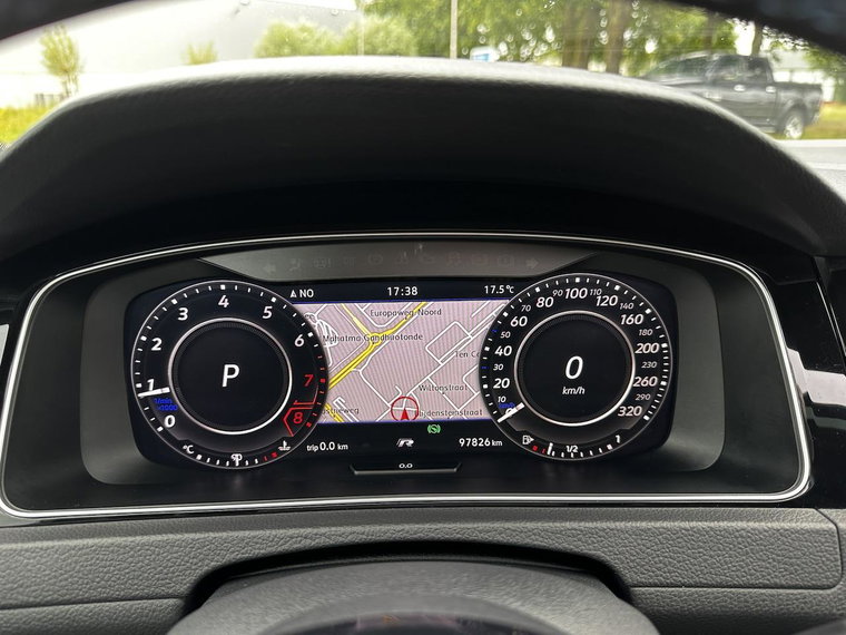 Vehicle Image 23