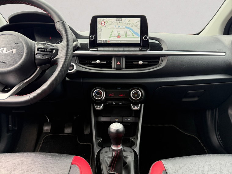 Vehicle Image 12