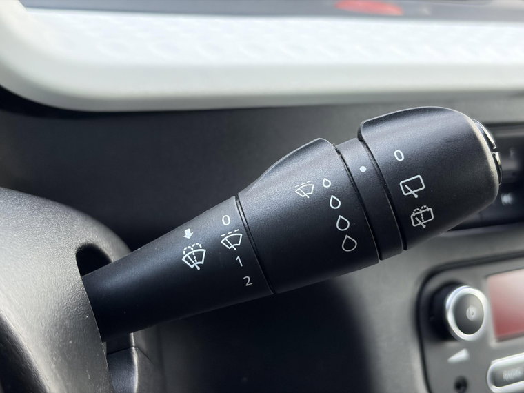 Vehicle Image 28
