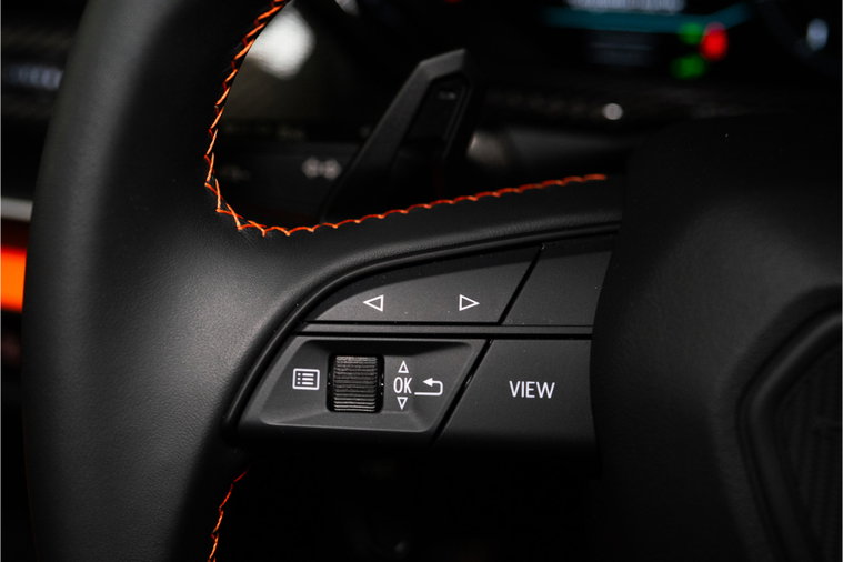 Vehicle Image 42