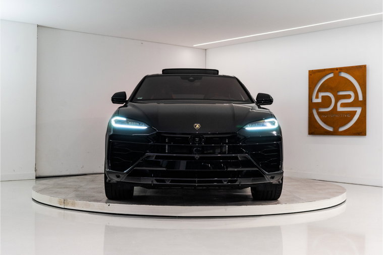 Vehicle Image 8