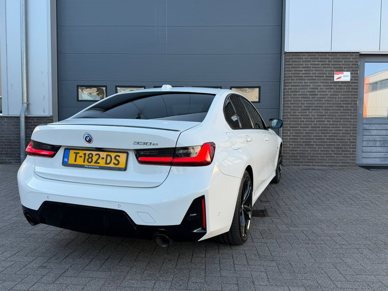 Vehicle Image 28