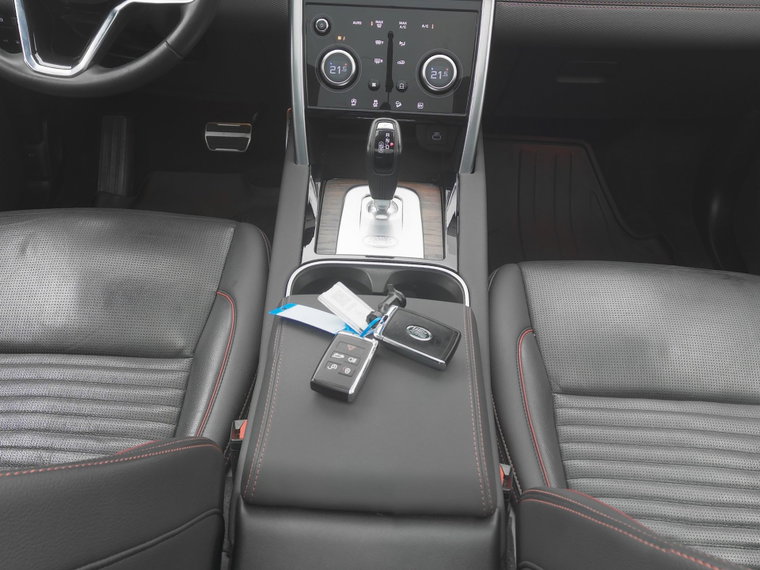 Vehicle Image 12