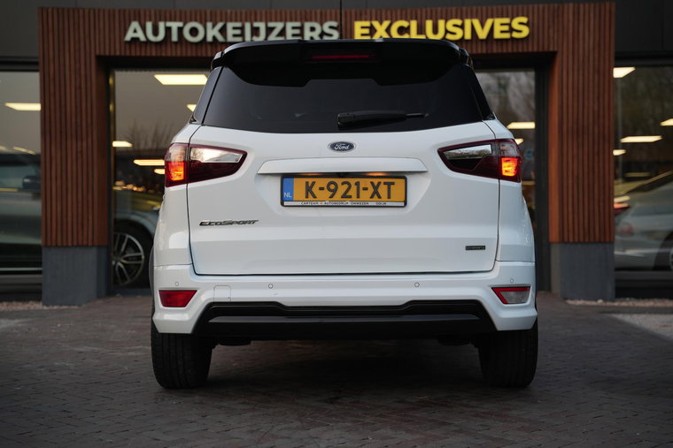 Vehicle Image 32