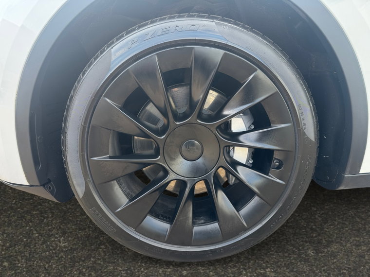 Vehicle Image 23