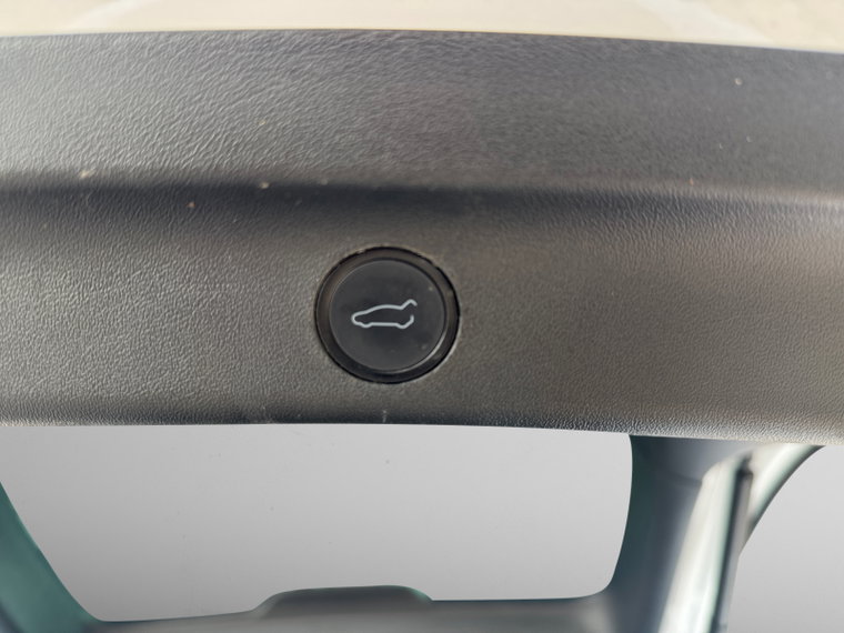 Vehicle Image 26