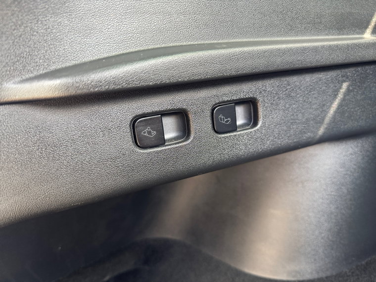 Vehicle Image 27