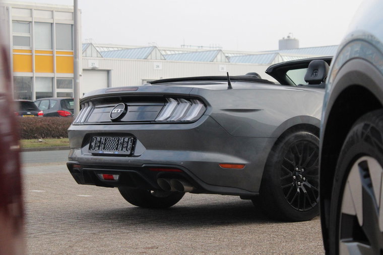 Vehicle Image 18
