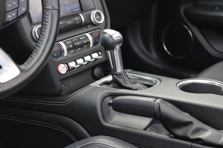 Vehicle Image 23