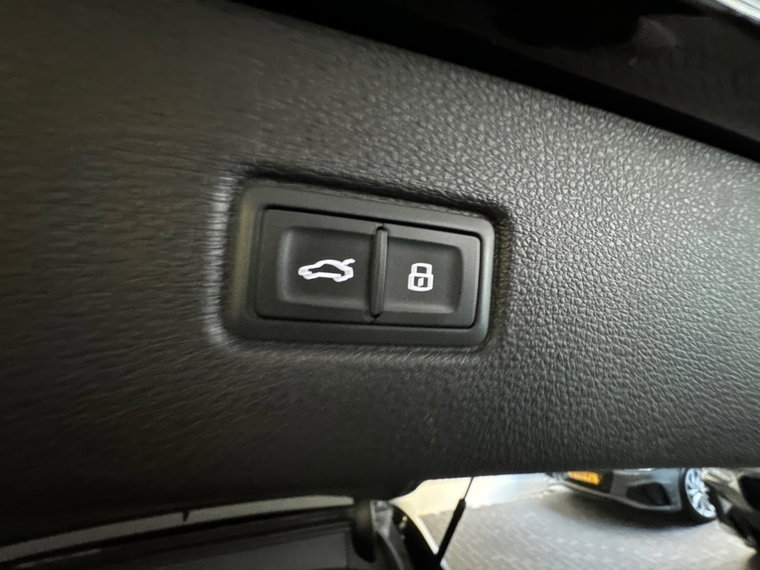 Vehicle Image 51