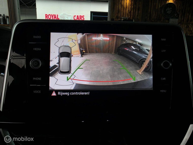 Vehicle Image 35