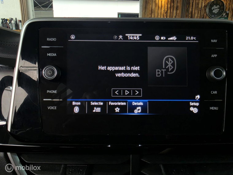 Vehicle Image 38
