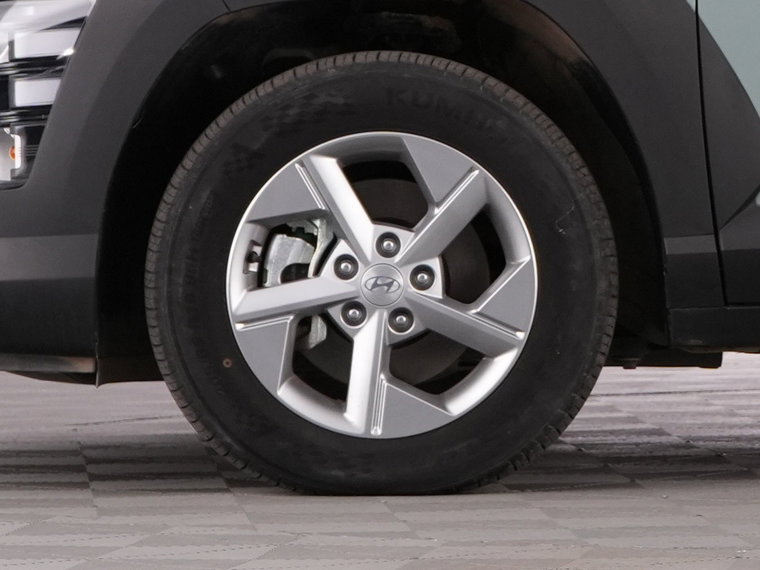 Vehicle Image 37