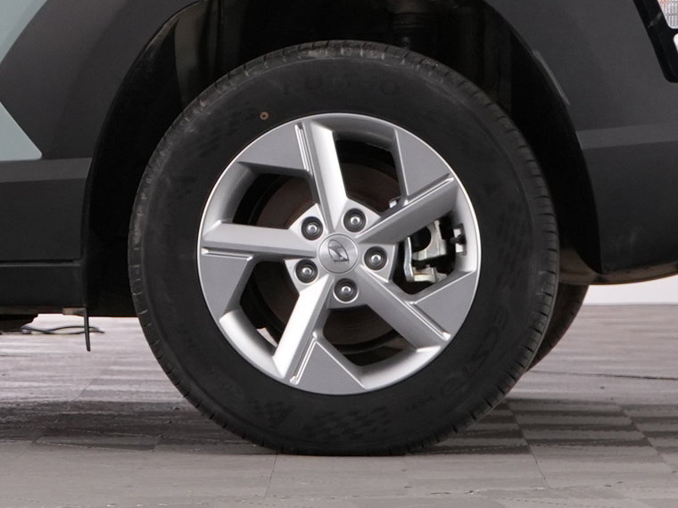 Vehicle Image 38